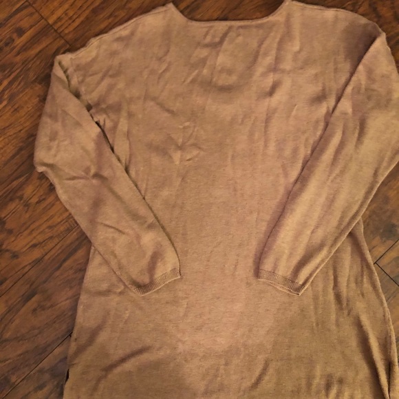 Old Navy V Neck Sweater - Picture 4 of 4